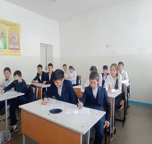 Құқықтық кеңес беру айлығы аясында қазақ тілі мен әдебиеті пәндерінің мұғалімдері Н.Тулекова және Г.Ергебекова «Сабырлылық-асыл қасиет» тақырыбында 8-10 сыныптарынан эссе алды.